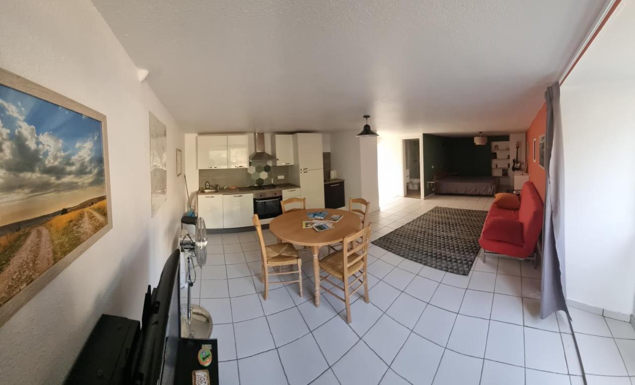 Studio En Plein Coeur De Chanac Ngoại thất bức ảnh